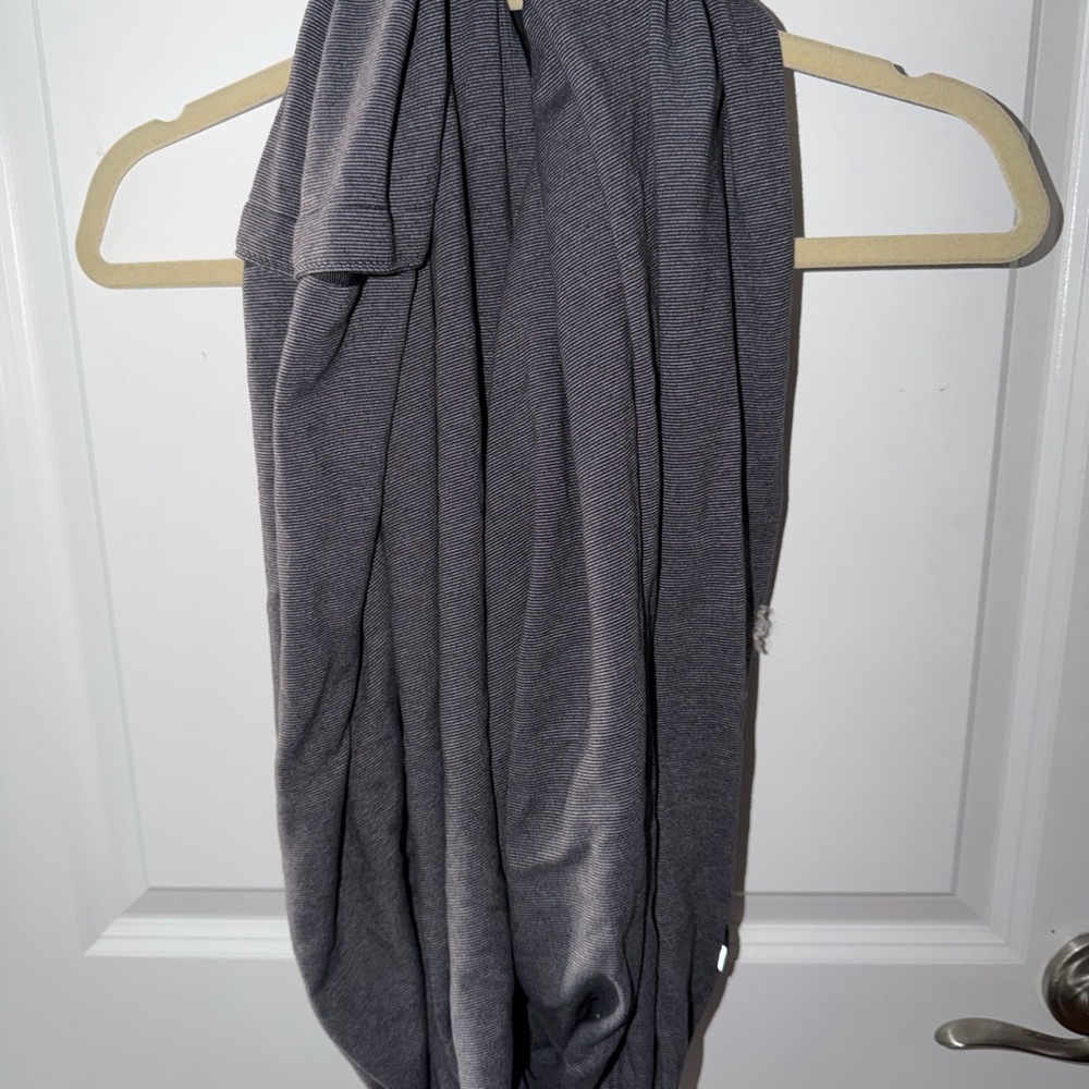 Lululemon Vinyasa Stripe Scarf, Wrap, Cardigan - Picture 6 of 7